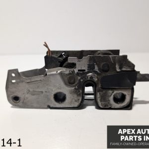 OEM 2009-2012 Volkswagen CC 4.4L HOOD LATCH