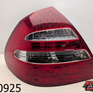 OEM 2006 Mercedes E-350 3.5L Tail Light Taillight Lamp Left Driver
