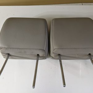 06-10 Jeep Commander LH RH Front Left and Right Leather Headrest Pair Set OEM