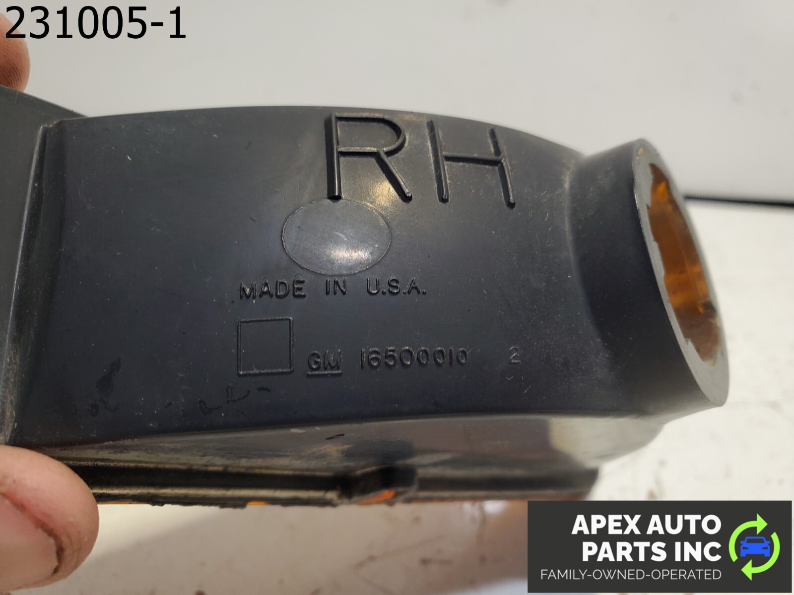 1985 PONTAC FIERO V6 AUTOMATIC RIGHT FRONT SIDE MARKER OEM - Image 9