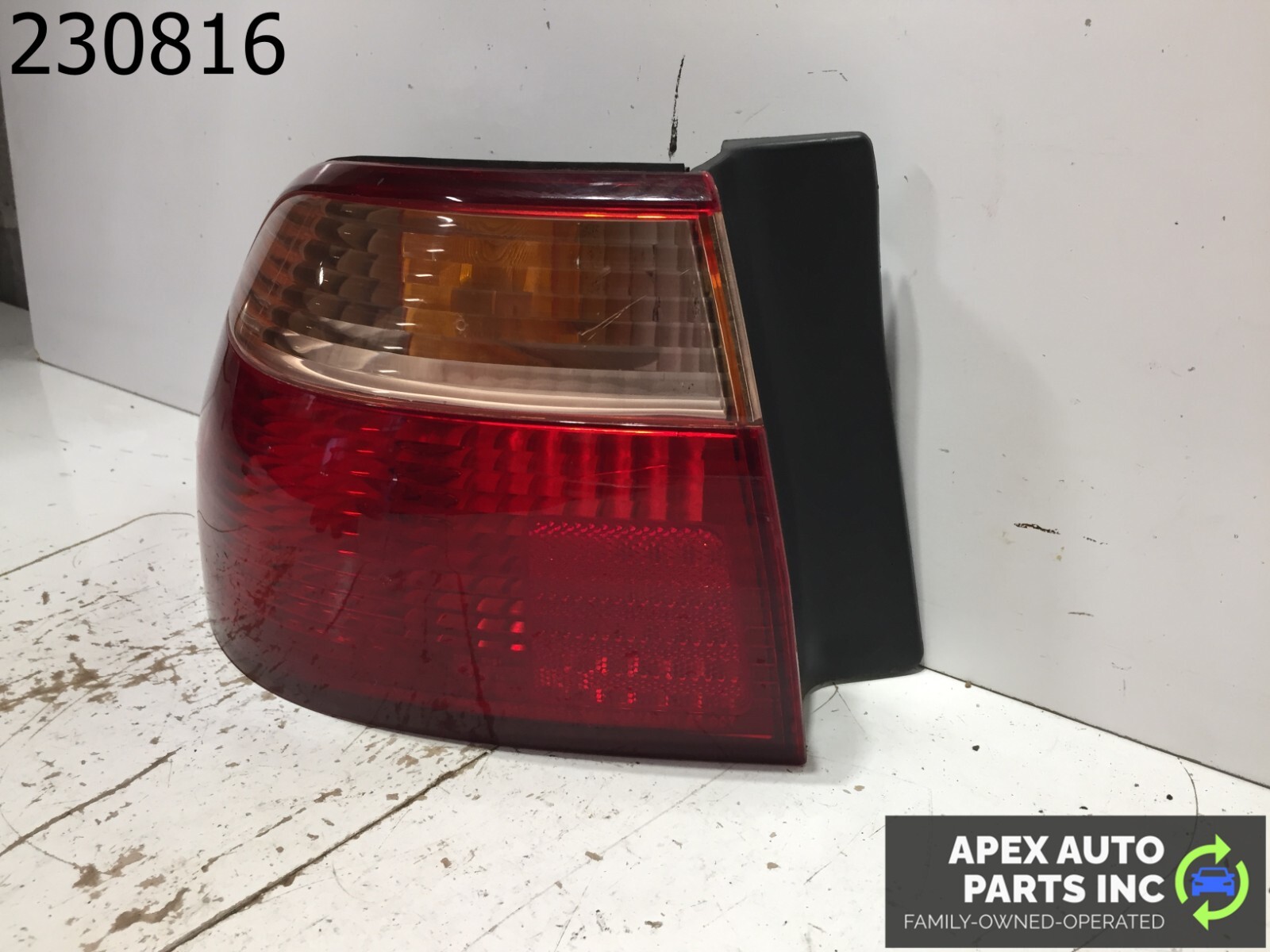 1998-2000 Honda Accord Tail Light Lamp Left Driver Side OEM P/N 043-2215R - Image 4