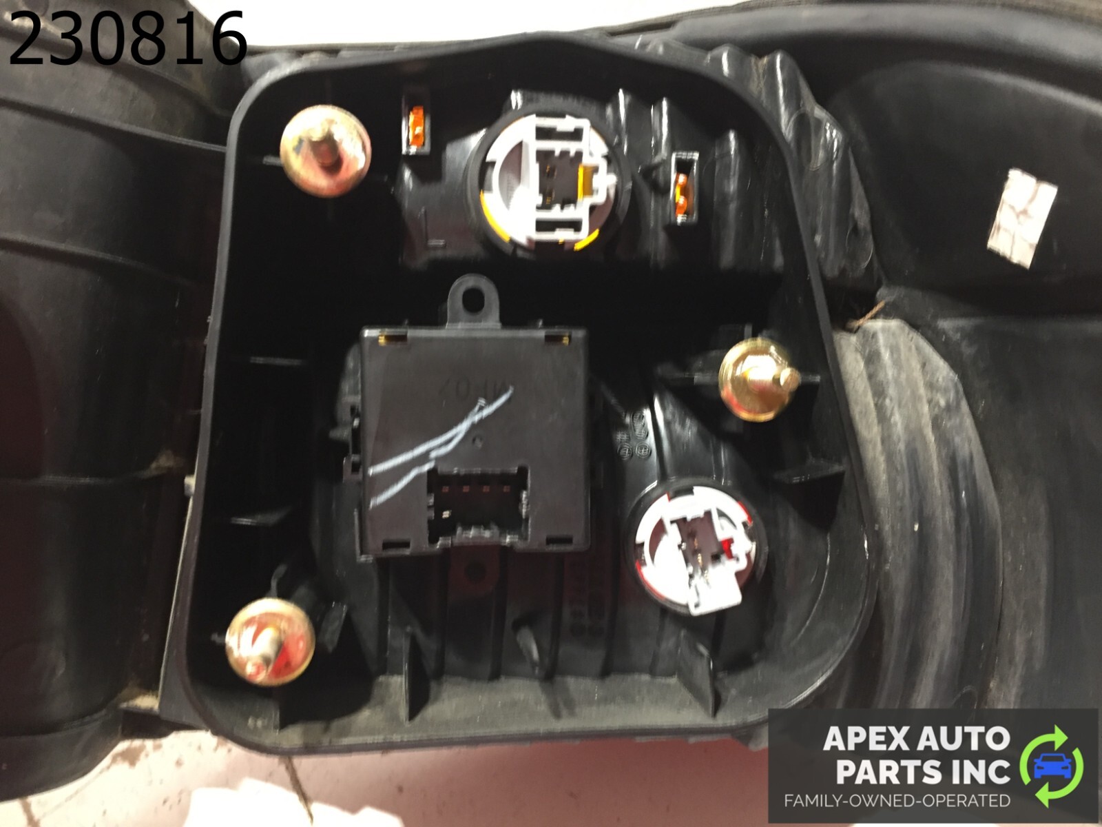 1998-2000 Honda Accord Tail Light Lamp Left Driver Side OEM P/N 043-2215R - Image 7