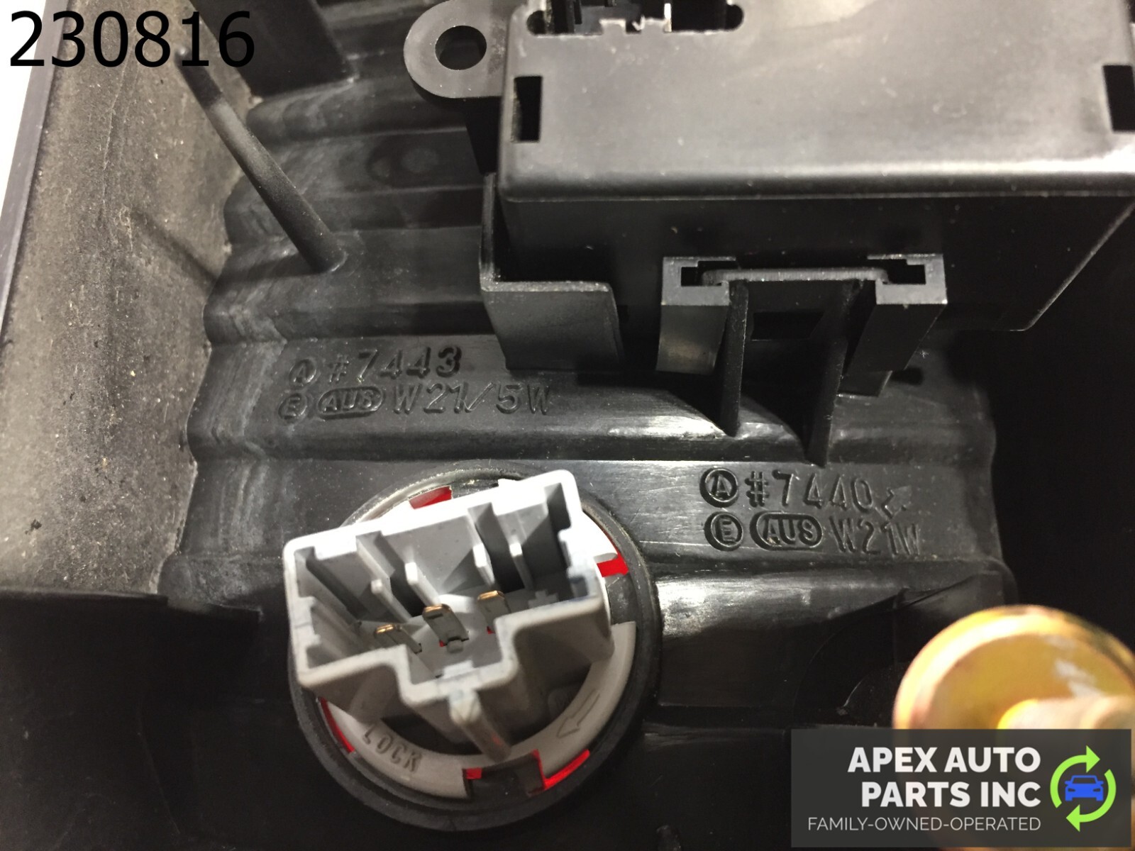 1998-2000 Honda Accord Tail Light Lamp Left Driver Side OEM P/N 043-2215R - Image 8