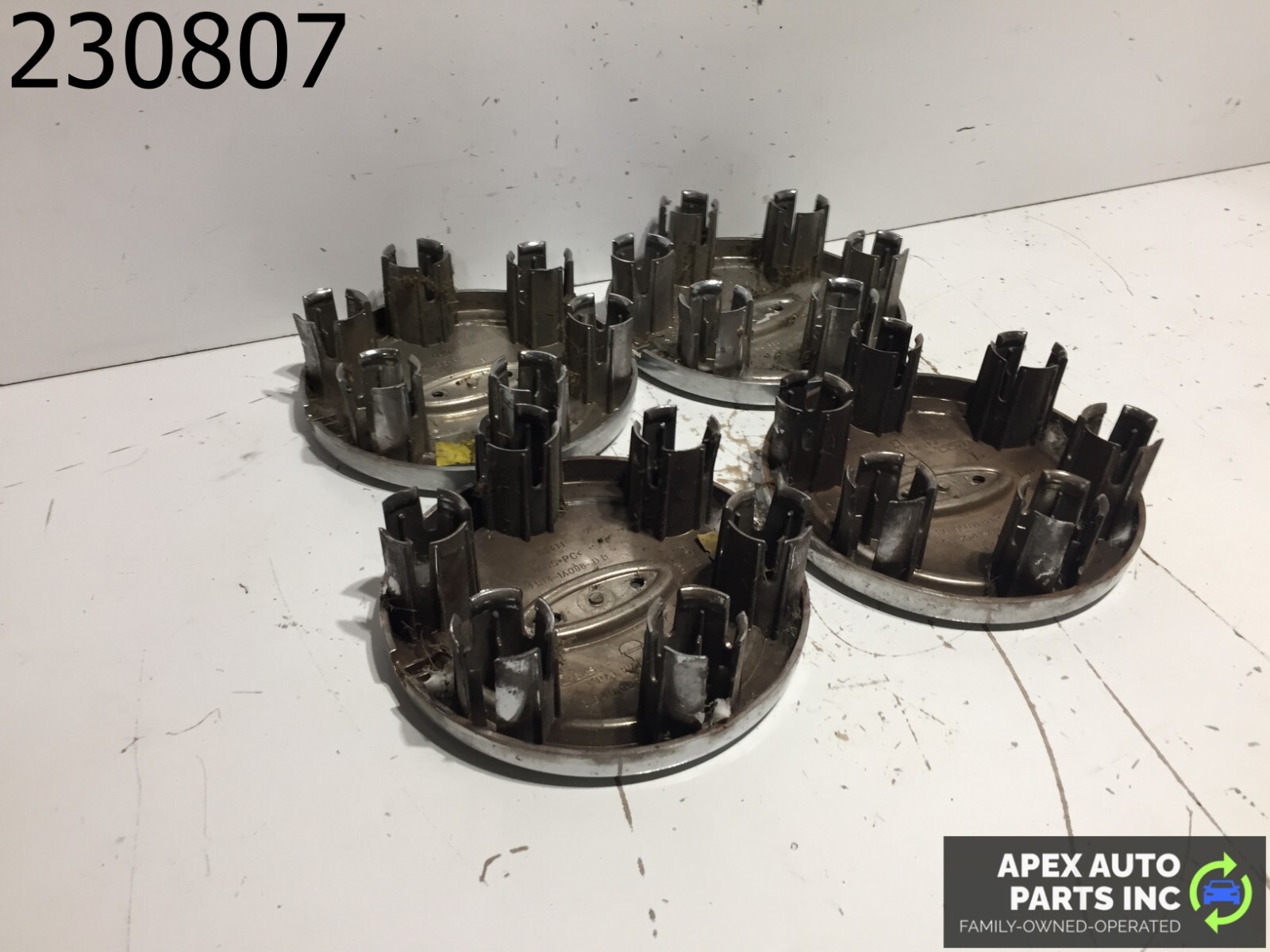 2003-2006 FORD EXPEDITION OEM 17" WHEEL CHROME CENTER CAP SET 4L141A096DB - Image 5