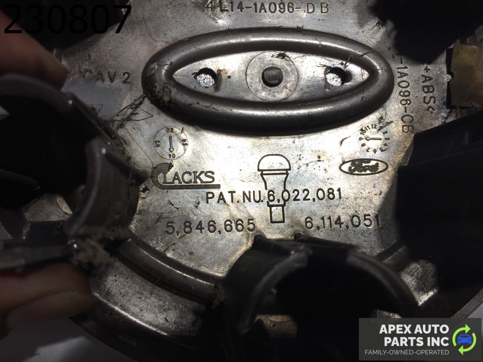 2003-2006 FORD EXPEDITION OEM 17" WHEEL CHROME CENTER CAP SET 4L141A096DB - Image 8