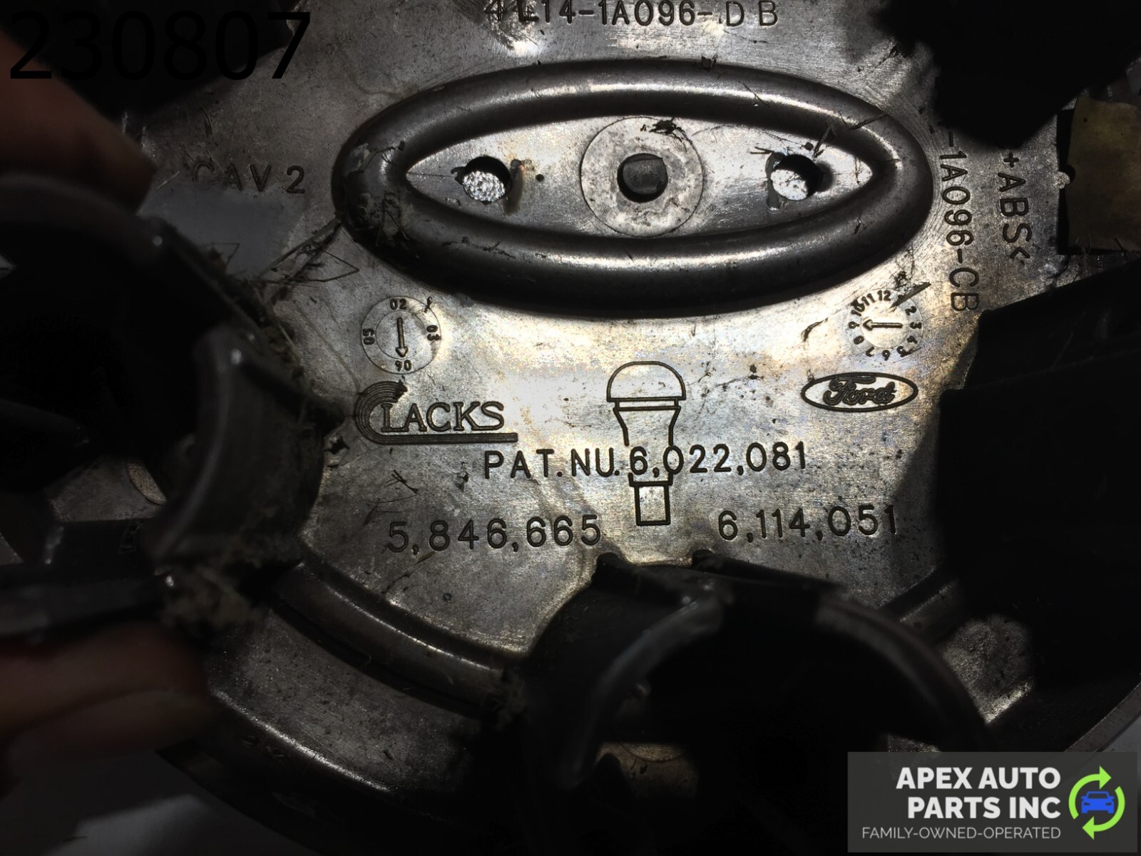 2003-2006 FORD EXPEDITION OEM 17" WHEEL CHROME CENTER CAP SET 4L141A096DB - Image 9