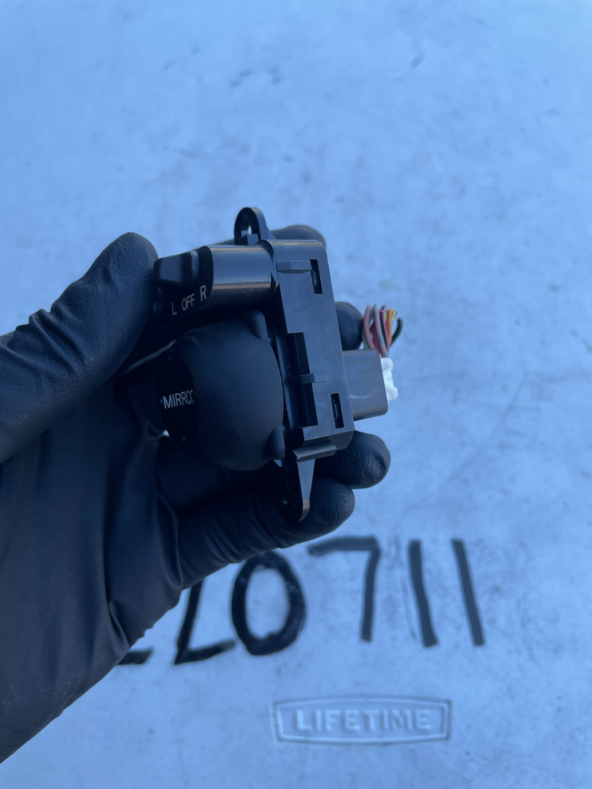 2004 2005 2006 Acura TL Side Wing Mirror Power Adjust & Heat Toggle Button OEM - Image 4