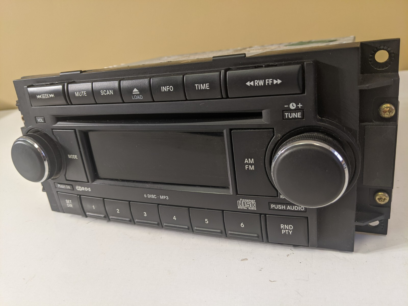 2006 2007 Jeep Grand Cherokee Navigation Receiver 6 Disc Player P05091176aa OEM - Image 3