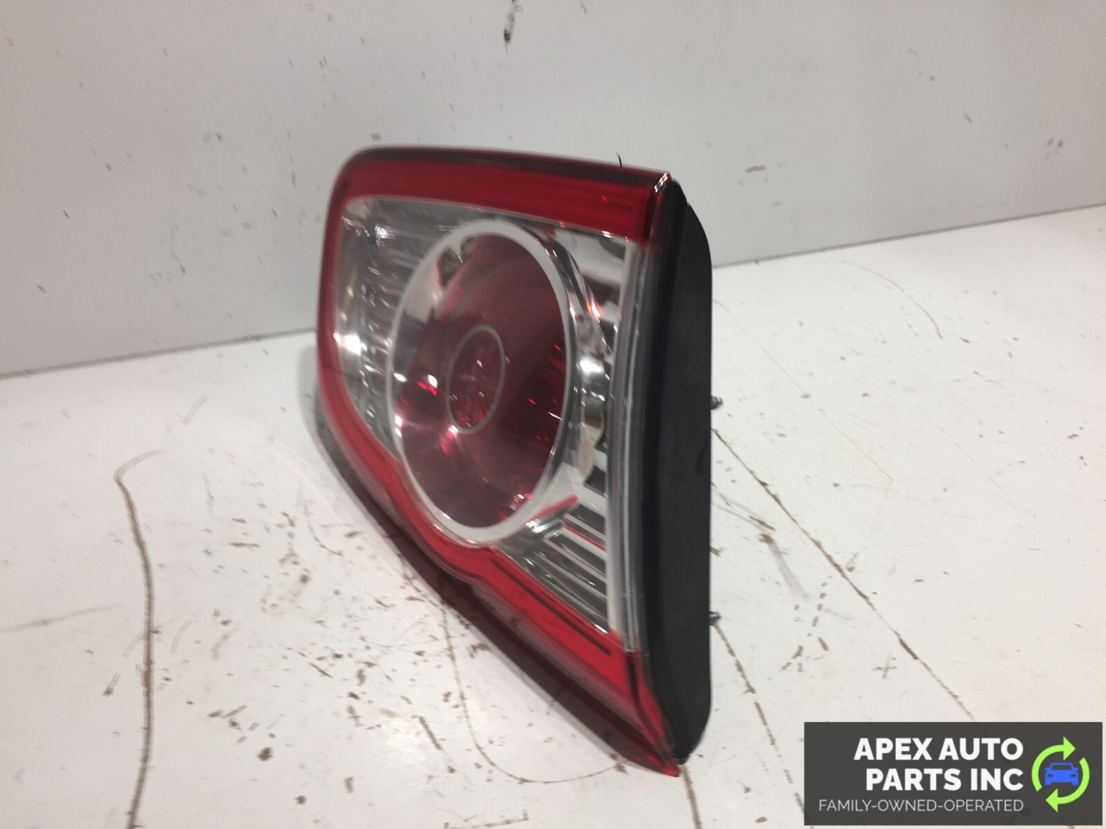 2010-2012 Hyundai Santa Fe Left Inner Tail Light Genuine OEM 92405-0W5 - Image 4