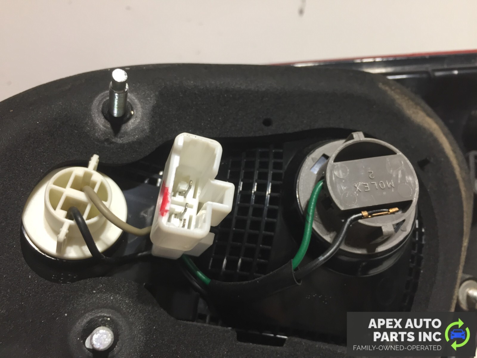 2010-2012 Hyundai Santa Fe Left Inner Tail Light Genuine OEM 92405-0W5 - Image 9