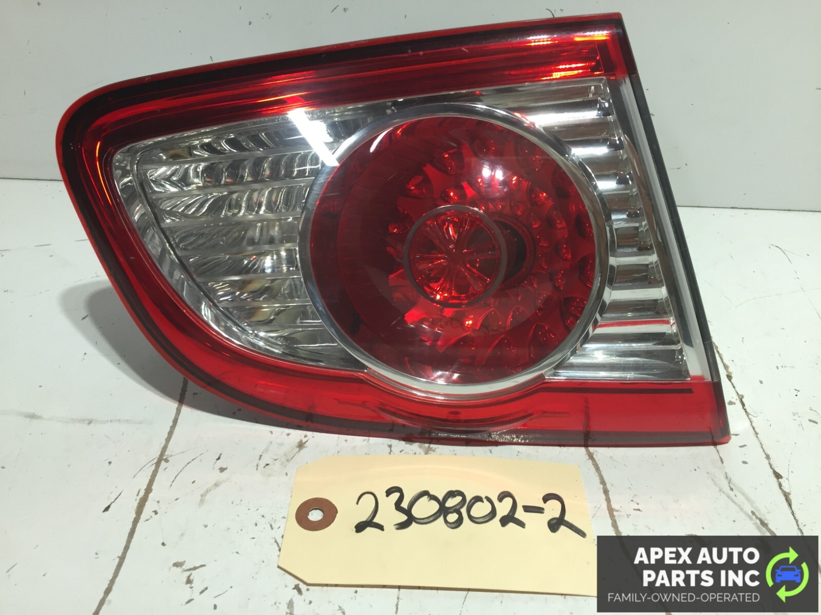 2010-2012 Hyundai Santa Fe Left Inner Tail Light Genuine OEM 92405-0W5
