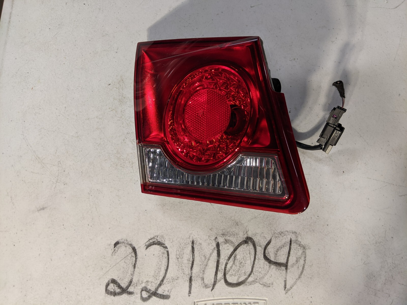 2011 2012 2013 2014 2015 OEM Chevy Cruze Left Driver Side Inner Tail Light OEM