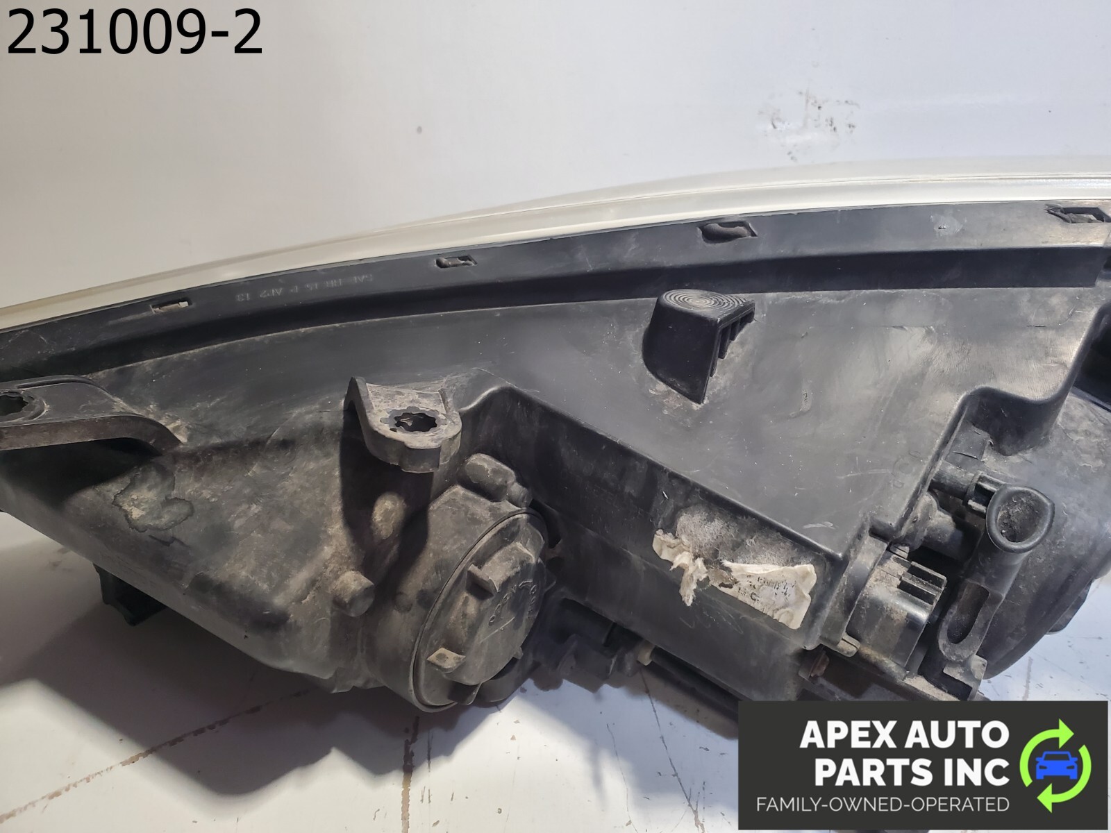 2014-2016 HYUNDAI ELANTRA RIGHT PASSENGER HEADLIGHT 92102-3X OEM - Image 6