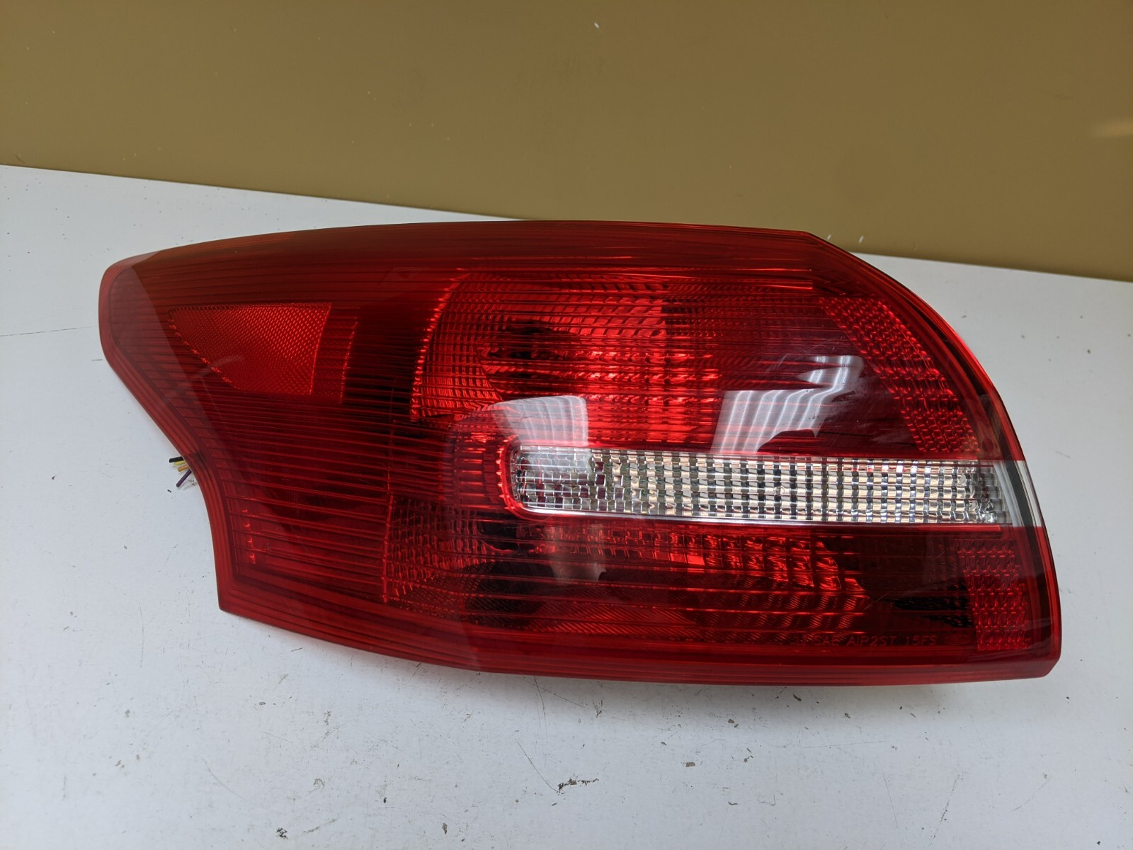 2015 16 17 18 Ford Focus Sedan Driver Left Tail Light Assembly Factory OEM