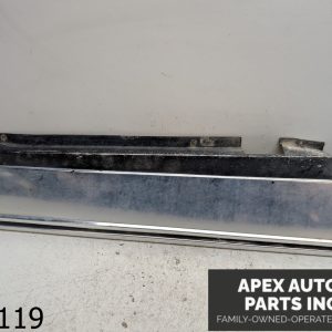 OEM 1978 Chevrolet Caprice 4.1L Rear Quarter Panel Molding Kit