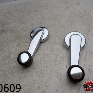 OEM 1985 Chevrolet Blazer 2.8L 2 PC Window Crank Handle