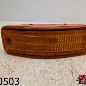 OEM 1996 Lexus LS400 4.0L bumper Right Passenger Side Maker Light Reflector