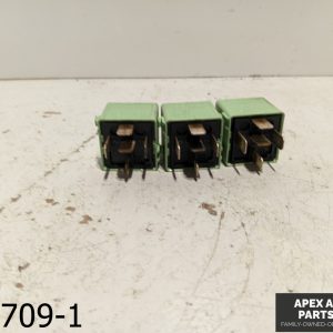 OEM 1997-2001 BMW 528i 2.8L Blower Motor Fuel Pump Horn Relay Fuse