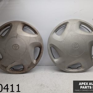 OEM 1998 Toyota Tacoma 2.4L PICKUP HUBCAP WHEEL COVER HUB CAP SILVER 2 PC SET