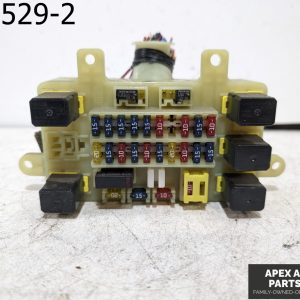 OEM 2001 Isuzu Rodeo 3.2L Cabin Fuse Relay Box