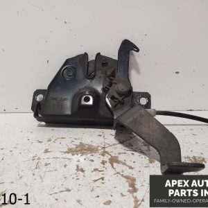 OEM 2002-2005 Hyundai XG350 3.5L Hood Latch