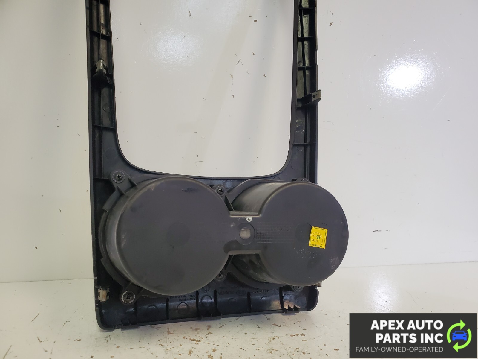 OEM 2003-2006 Kia Sorento Front Center Console Cup Holder Insert Bezel Trim - Image 9