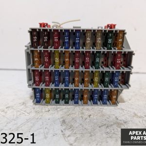 OEM 2004-2007 Volvo V70 2.5L FUSE BOX RELAY SWITCH PANEL