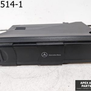 OEM 2004 Mercedes CLK320 3.2L CD Changer 6 Disk Player MC3010 2038209089