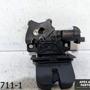 OEM 2005-2008 Audi A6 Avant 3.1L  Trunk Latch / LOCK
