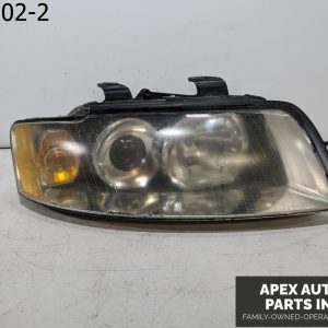 OEM 2005 Audi A4 2L RIGHT PASSENGER HALOGEN HEADLIGHT part# 89307820