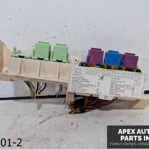 OEM 2005 BMW X5 4.4L POWER JUNCTION FUSE BOX