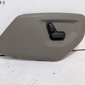 OEM 2005 Jeep Grand Cherokee 5.7L FRONT RIGHT SIDE SEAT ADJUSTMENT SWITCH