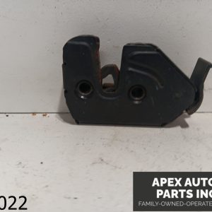 OEM 2005 Range Rover 4.4L LEFT SIDE (DRIVER) TAILGATE LOCK LATCH