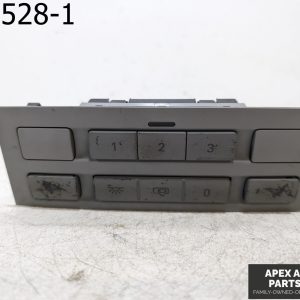 OEM 2005 Volkswagen Touareg 3.2L Overhead Dome Light Homelink Control Switch