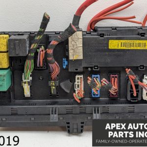 OEM 2006-2009 Range Rover 4.4L  FRONT RIGHT UNDER DASH FUSE REALY BOX