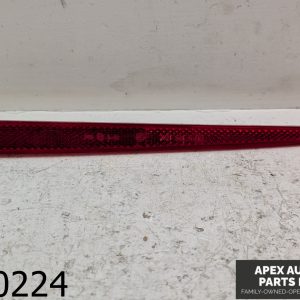 OEM 2006 BMW X5 3.0L Rear Lower Tailgate Lid Reflector