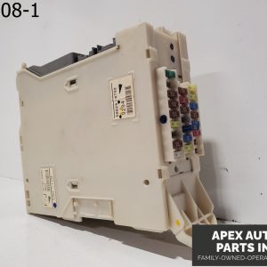 OEM 2006 Lexus GS300 3L DASH LEFT SIDE FUSE BOX RELAY JUNCTION BLOCK PANEL