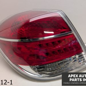 OEM 2007-2009 Saturn Aura Hybrid 2.4L LH Driver Side Tail Light Assembly