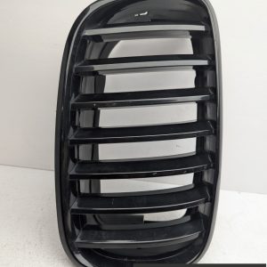 OEM 2007 BMW X5 4.8L Right Front Passenger Hood Vent Grille Black