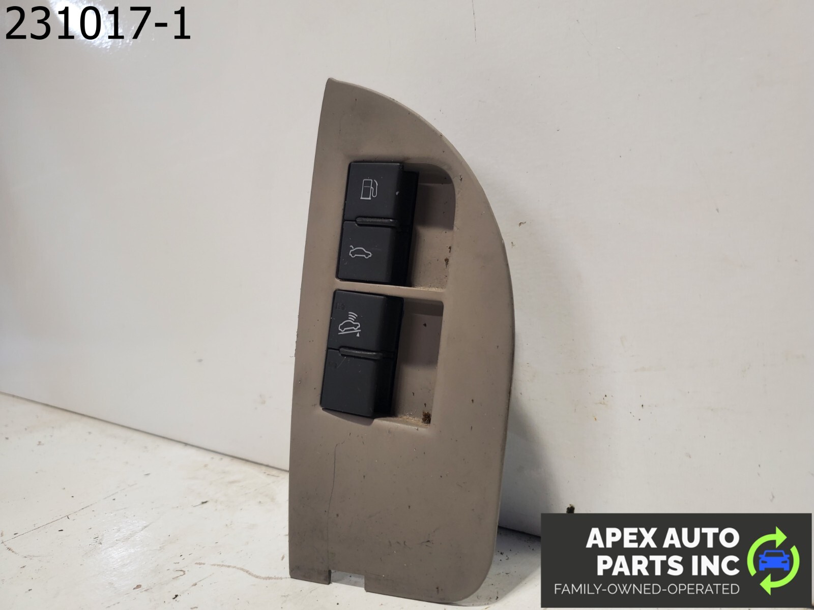 OEM 2008 Audi A4 FUEL DOOR TRUNK RELEASE SWITCH FRONT LEFT OEM USED 8E1959527B - Image 3