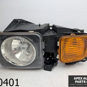 OEM 2008 Hummer H3 3.7L Right Passenger Side Headlight Lamp w/ Marker Light