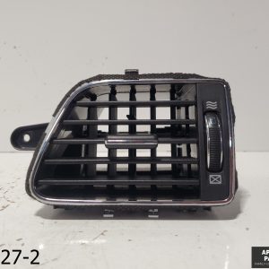 OEM 2009 Hyundai Genesis 3.8L Sedan Front Passenger Dash A/C Heater Vent