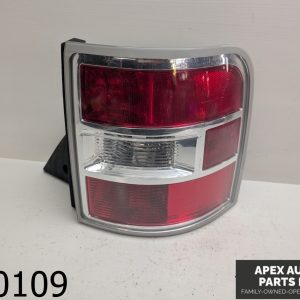 OEM 2010 Ford Flex 3.5L LED Tail Light Passenger Right Side