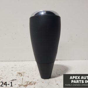 OEM 2010 Jeep Compass 2.4L TRANSMISSION SHIFTER GEAR SELECTOR KNOB HANDLE