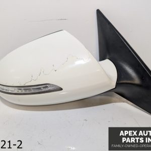 OEM 2011-2013 Kia Sportage 2.4L Passenger Side View Mirror Power W Turn Signal