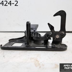 OEM 2011 Audi A4 2L HOOD SAFETY CATCH LATCH LOCK 4E0823485B