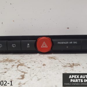 OEM 2012-2015 Chevrolet Captiva 2.4L Hazard Rear Wiper Traction Switch