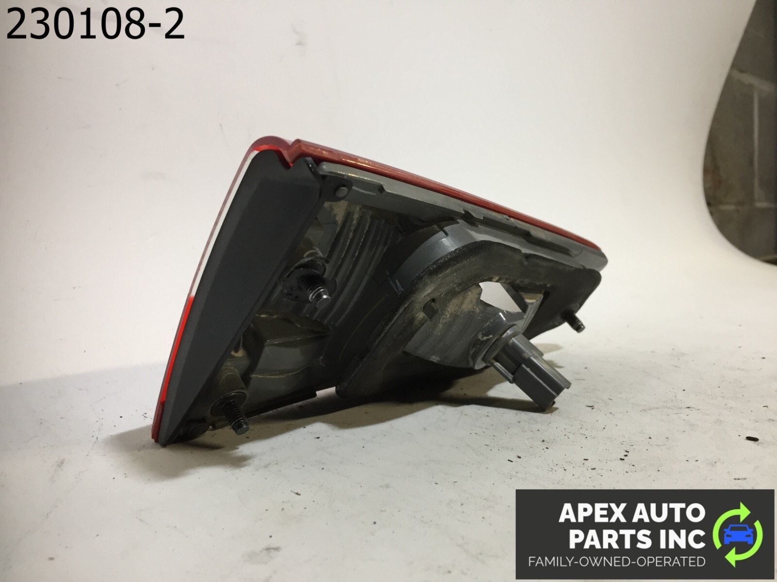 OEM 2014 Infiniti QX60 BACKUP REAR RIGHT RH INNER SIDE LAMP LIGHT TALLIGHT - Image 6