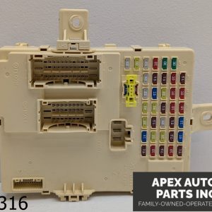 OEM 2015 Hyundai Sonata Hybrid 2.4L CABIN JUNCTION FUSE BOX