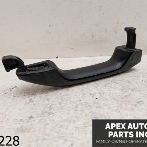 OEM 2017 Chevrolet Silverado 1500 5.3L Right Front Door Handle Black